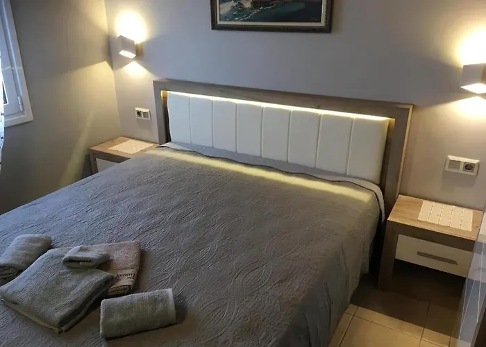 Anna - Tsiara Paradise Vourvourou